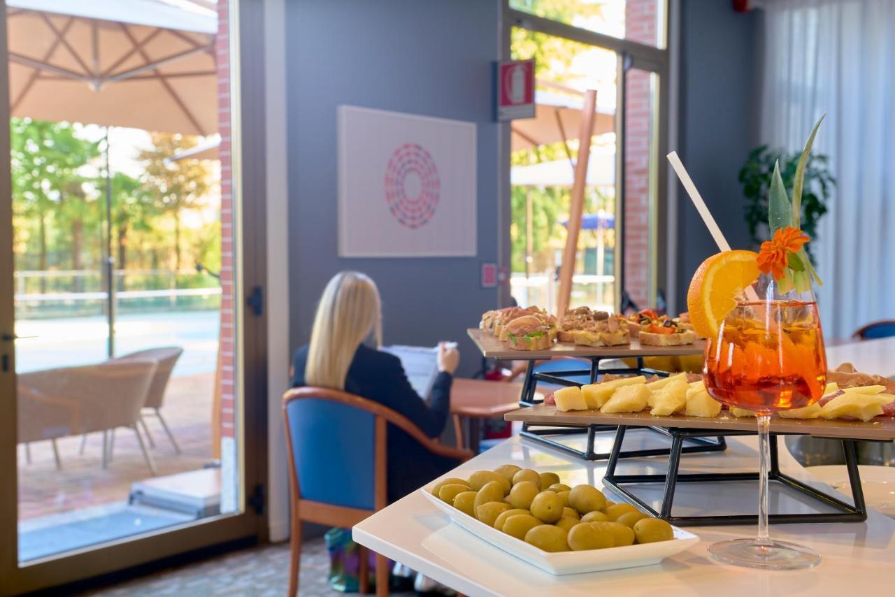 Novotel Torino Corso Giulio Cesare Ngoại thất bức ảnh