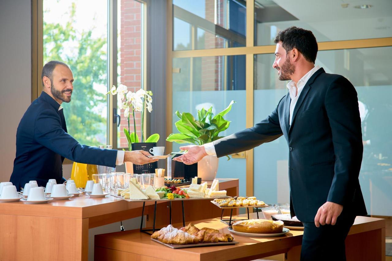 Novotel Torino Corso Giulio Cesare Ngoại thất bức ảnh