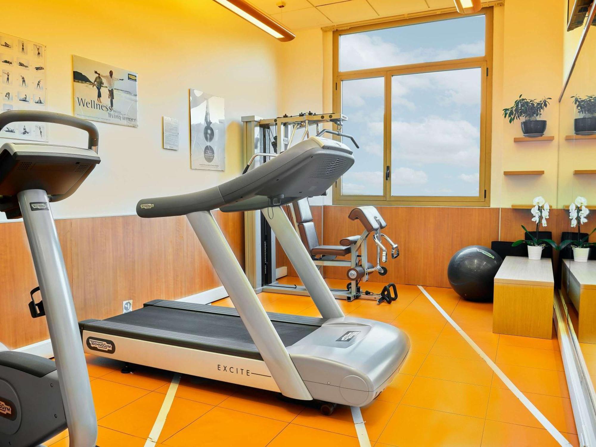 Novotel Torino Corso Giulio Cesare Ngoại thất bức ảnh