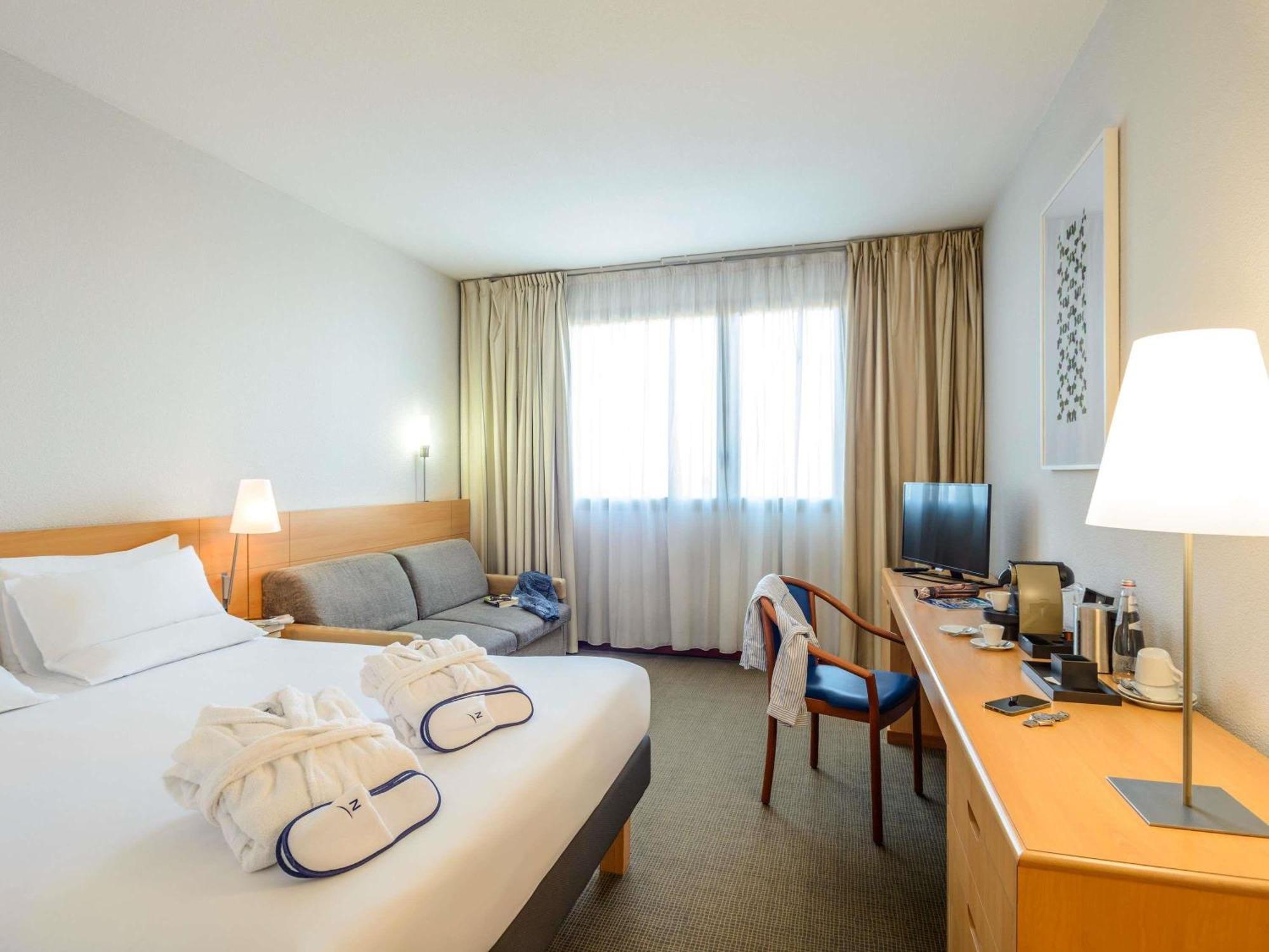 Novotel Torino Corso Giulio Cesare Ngoại thất bức ảnh