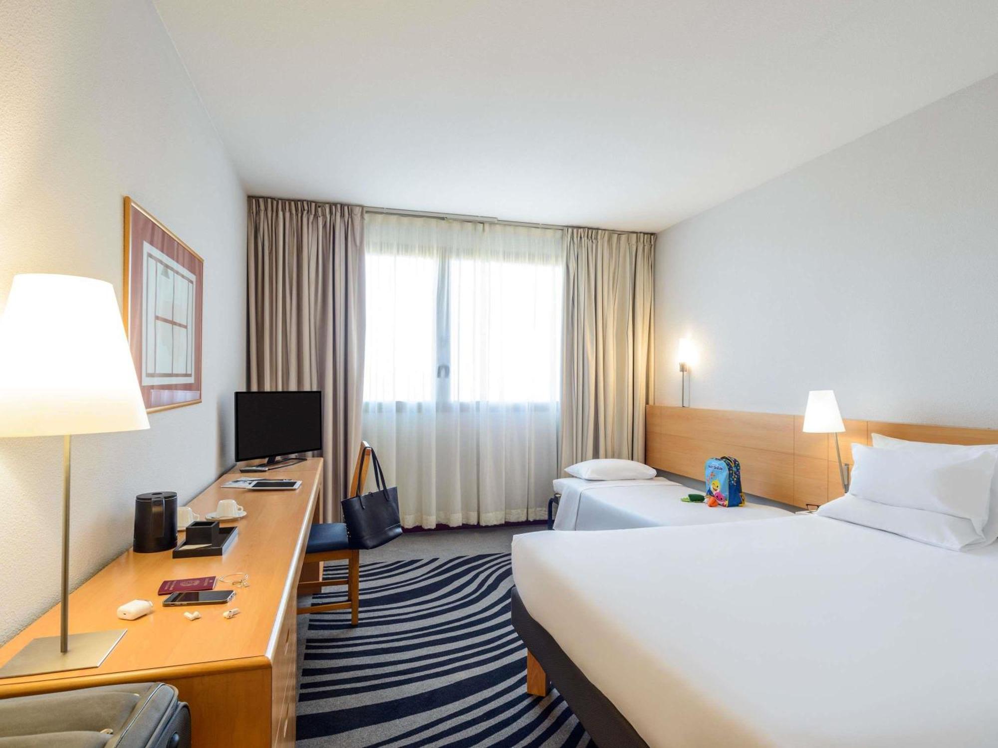 Novotel Torino Corso Giulio Cesare Ngoại thất bức ảnh